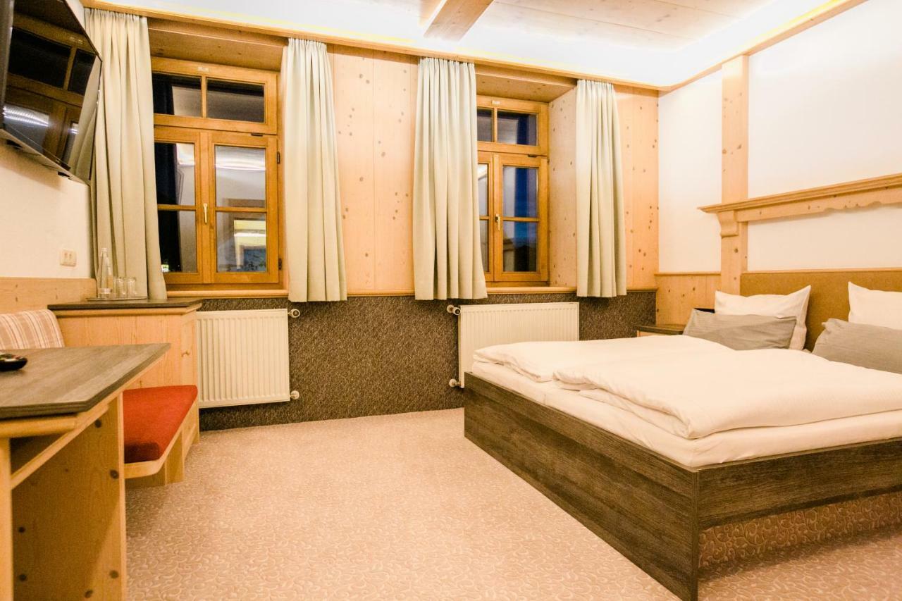 Landgasthof Zum Herz Trauchgau Екстериор снимка